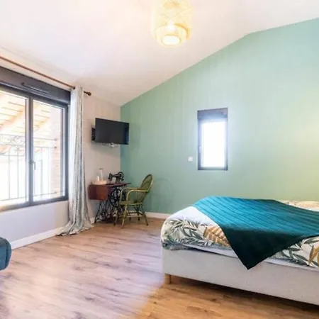 Domaine Des Jammetous - And Yoga Retreat Center