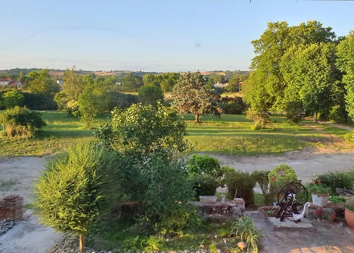 Domaine Des Jammetous - And Yoga Retreat Center 3* La Magdelaine-Sur-Tarn