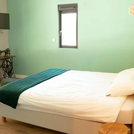 ベッド・アンド・ブレックファスト Domaine Des Jammetous - And Yoga Retreat Center 3*