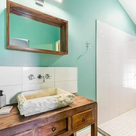 ベッド・アンド・ブレックファスト Domaine Des Jammetous - And Yoga Retreat Center 3*