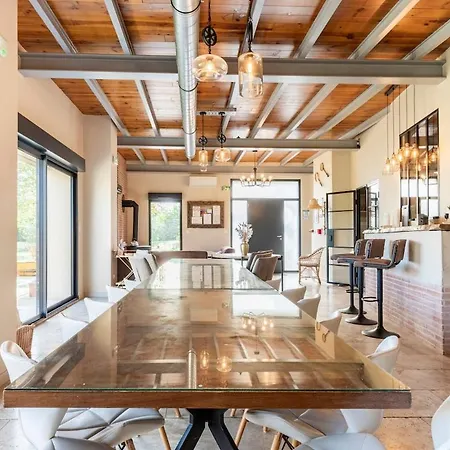 Domaine Des Jammetous - And Yoga Retreat Center ベッド・アンド・ブレックファスト 3*