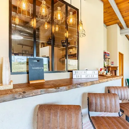 Domaine Des Jammetous - And Yoga Retreat Center ベッド・アンド・ブレックファスト 3*