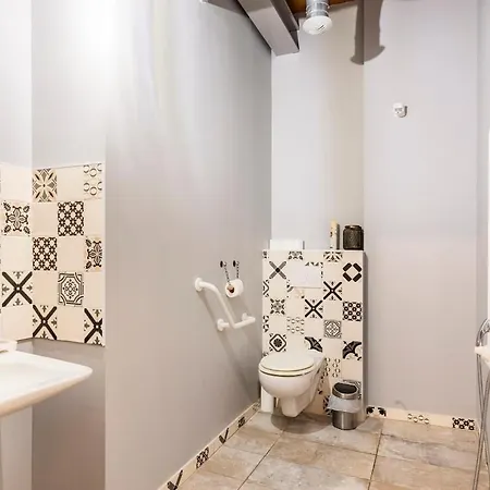 ベッド・アンド・ブレックファスト Domaine Des Jammetous - And Yoga Retreat Center La Magdelaine-Sur-Tarn