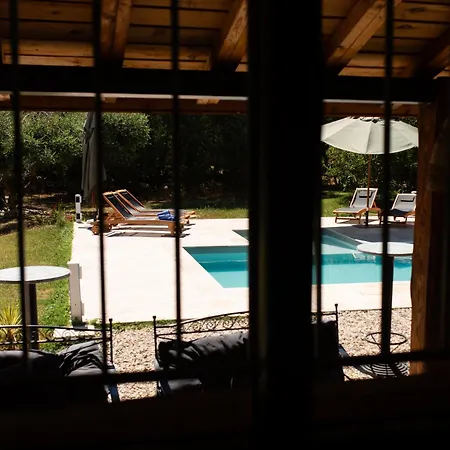 Domaine Des Jammetous - And Yoga Retreat Center 住宿加早餐酒店 3*