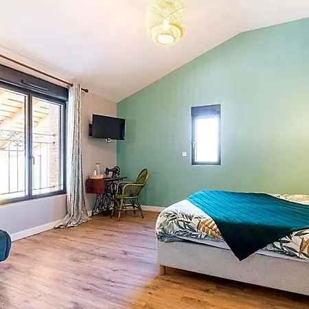 Bed & Breakfast Domaine Des Jammetous - And Yoga Retreat Center 3*