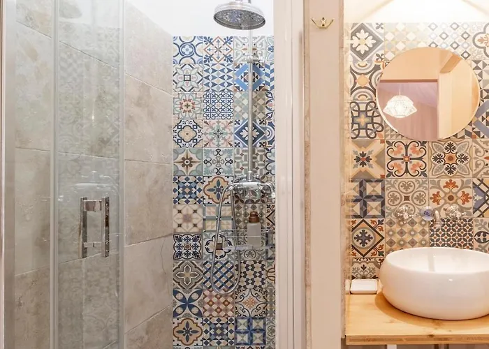 فندق مبيت وإفطار Domaine Des Jammetous - And Yoga Retreat Center La Magdelaine-Sur-Tarn